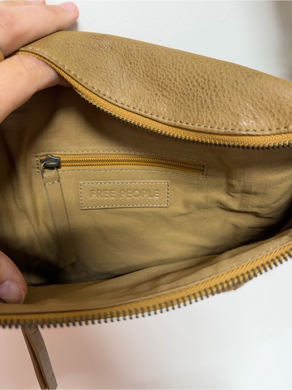 Free People Tan Leather Slouchy Shoulder Bag Studded Boho Western - Picture 4 of 5
